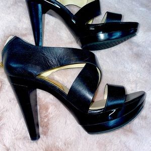 Michale Kors Black sandals heal